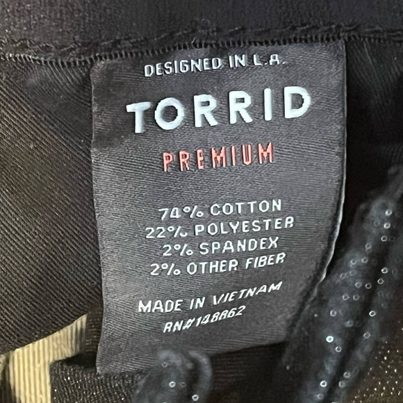 Torrid Premium Sky High Black Sparkle Shimmer Skinny Crop Jeggings Size 16 Short - Picture 3 of 13